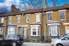 2 bedroom Terraced for sale